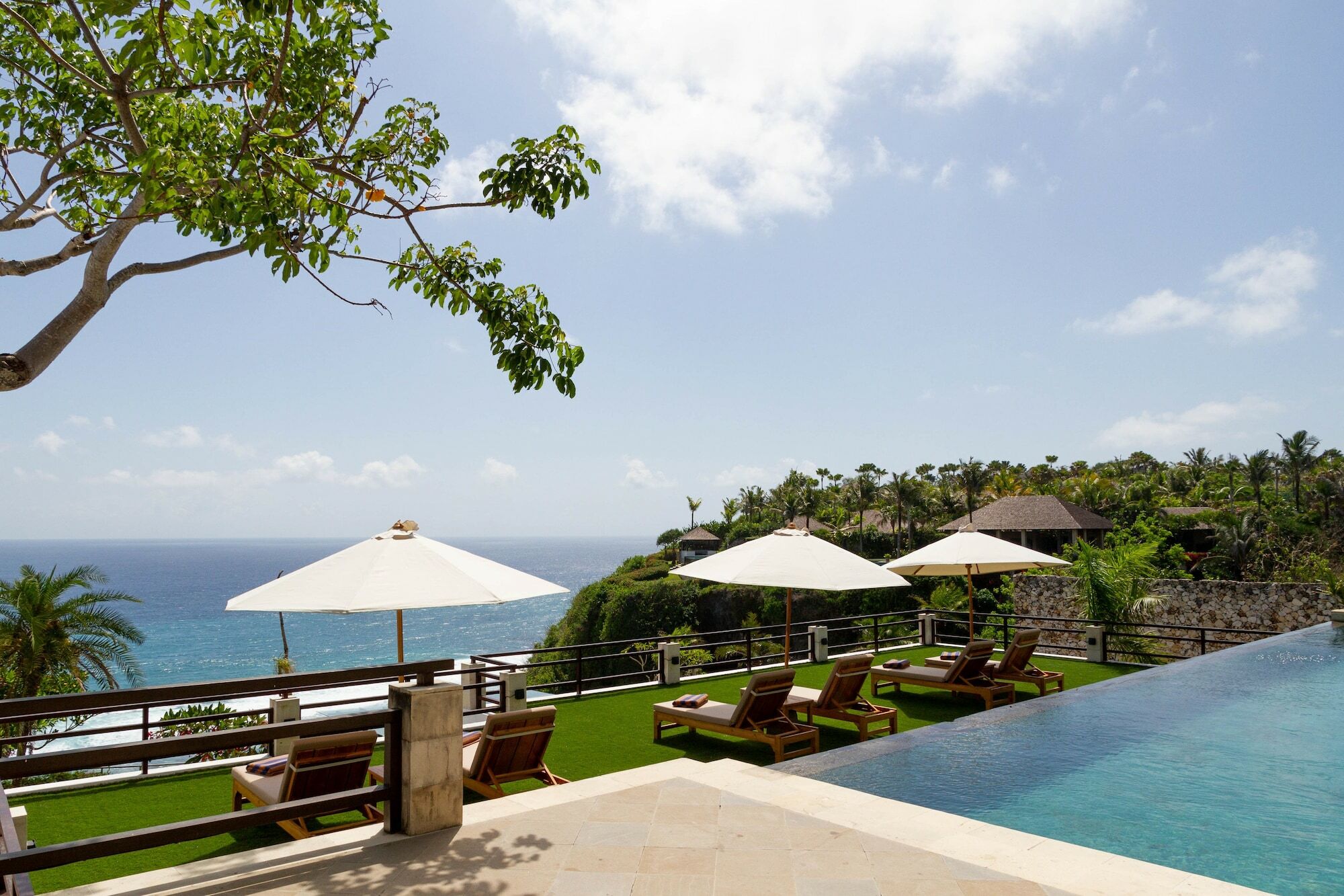 de 1000 m² con 5 habitación/es y 5 baño/s de uso privado, en Playa Uluwatu Exterior foto