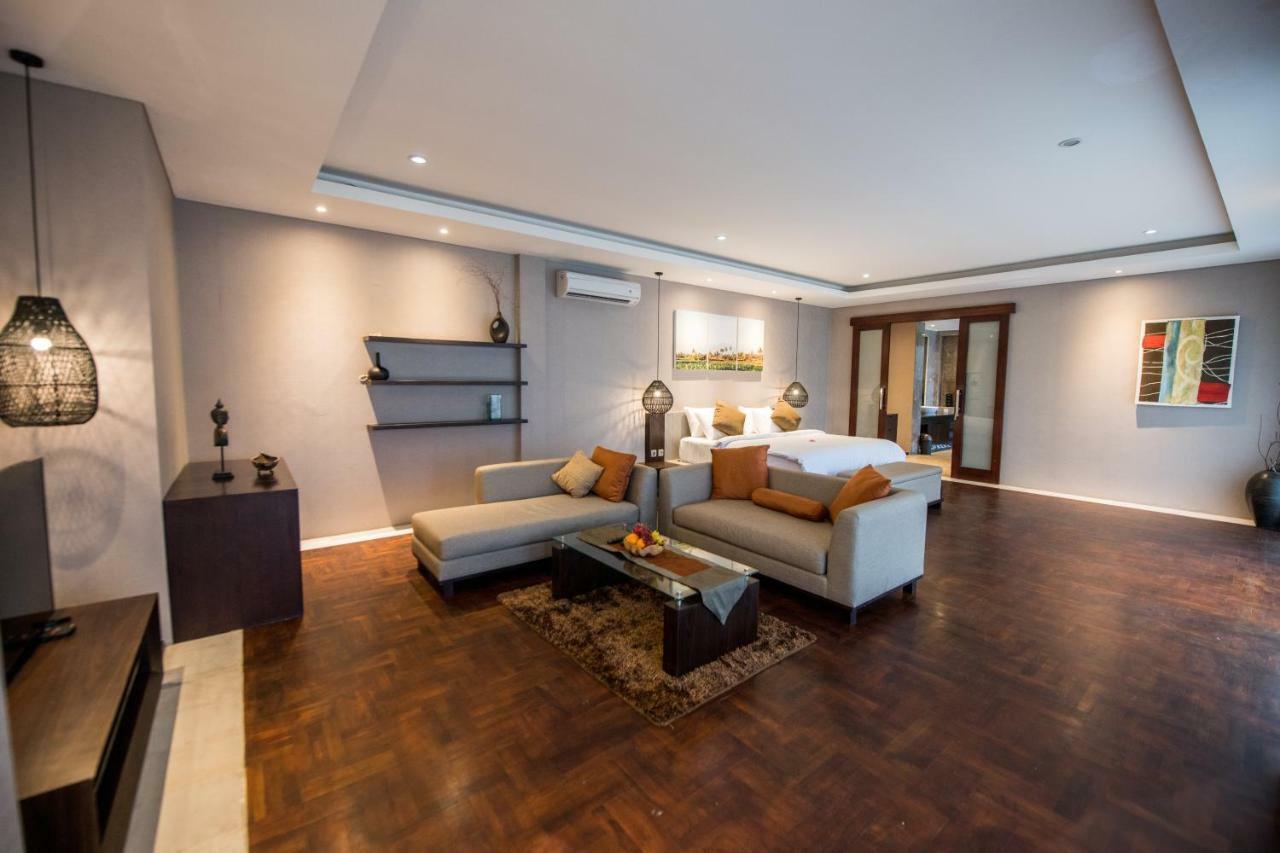 de 1000 m² con 5 habitación/es y 5 baño/s de uso privado, en Playa Uluwatu Exterior foto