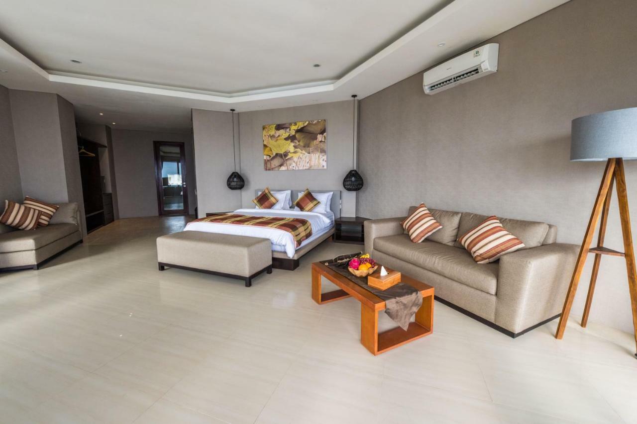 de 1000 m² con 5 habitación/es y 5 baño/s de uso privado, en Playa Uluwatu Exterior foto